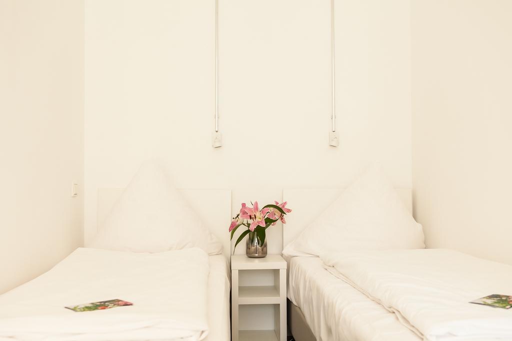 Apartment&Rooms Near Brandenburg Gate Berlin Dış mekan fotoğraf